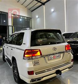 تويوتا لاندكروزر